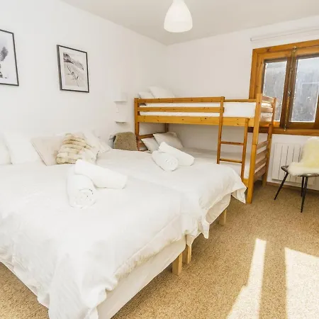 Spacious Right By The Slopes *